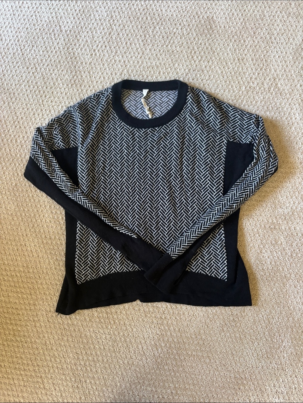 lululemon athletica Black and White Crewneck Sweater